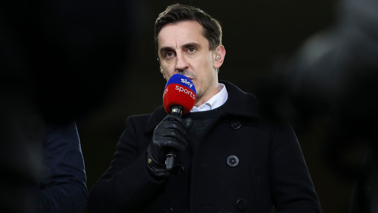 Neville ថា Man UTD គួរតែលក់កីឡាកររូបនេះចោលទៅនៅខែមករាខាងមុខ​